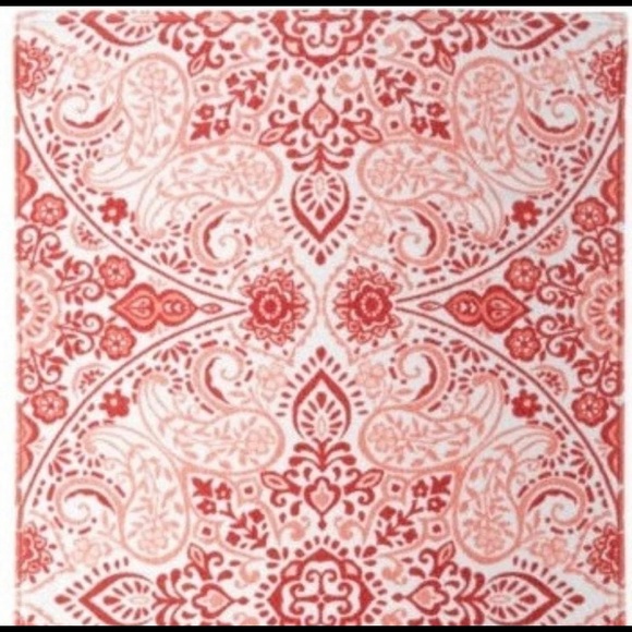 jcpenney Bath Set Of Two Oversized Bath Towels Poshmark